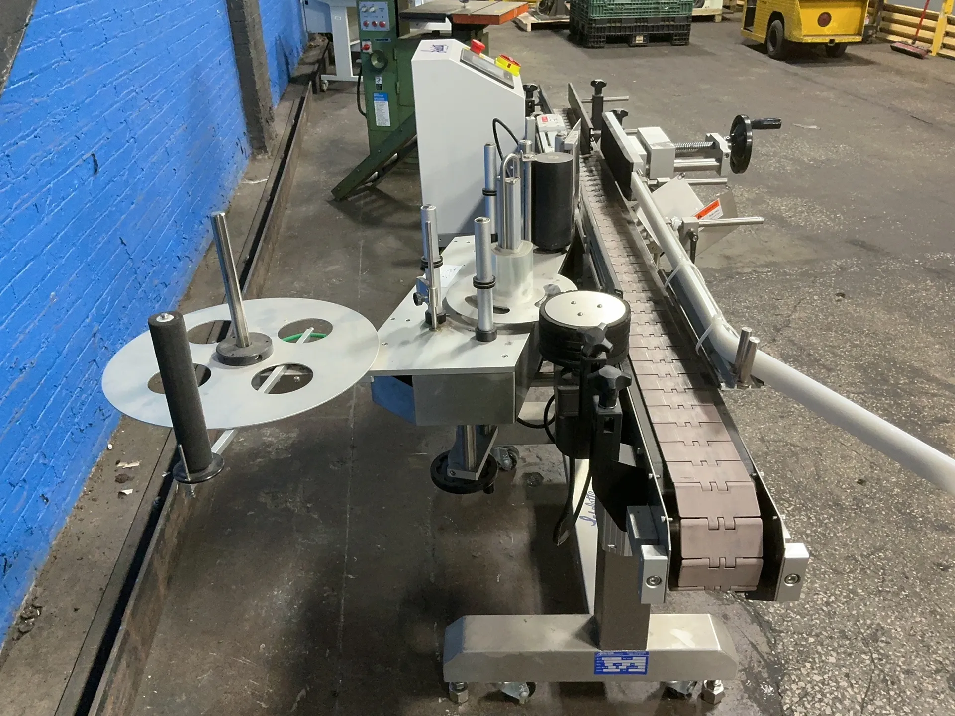 Accutek #24-APS-106A, labeling machine, 3" x 72" conveyor, Labelette controller, 3 A, 110 V., 2020 - Image 6