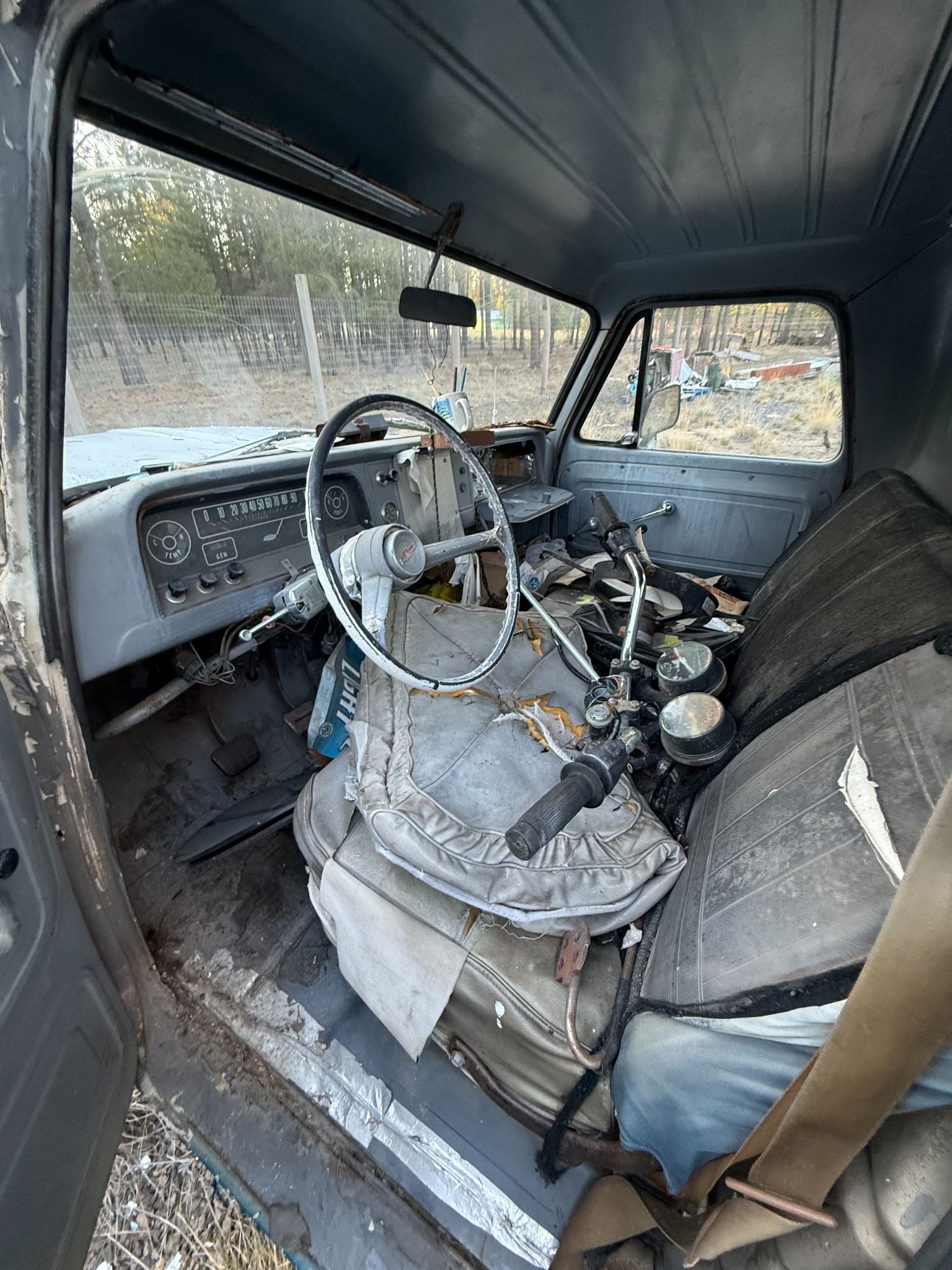 Chevrolet #C10, Fleetside Long Bed Pickup Truck, inline 6 engine, column shift, bench seat, front push bar - Image 5