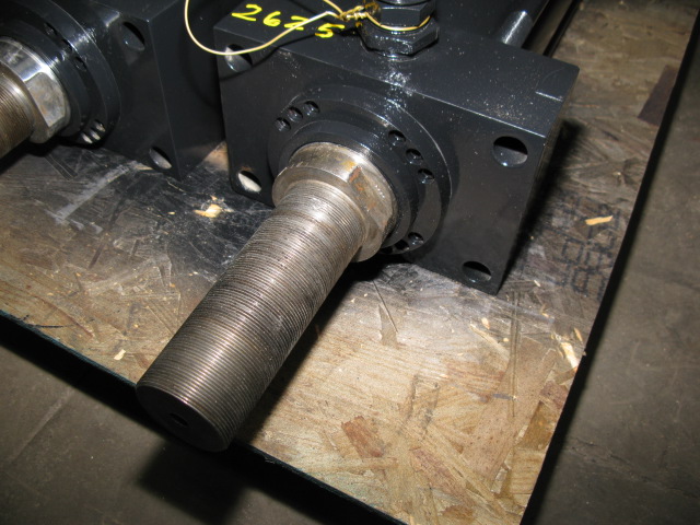 5" Bore, Hydroline, 3.5" dia rod, 30" stroke, 3000 psi, male rod end, 1.5" ports, double-action, #2625 (2 - Image 2
