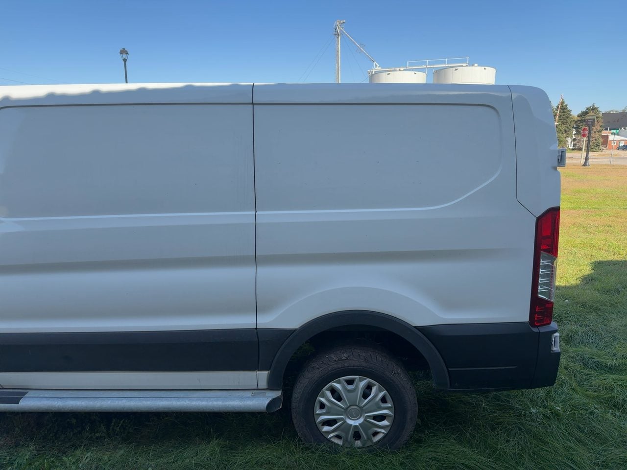 Ford #TRANSIT-250, cargo van, 3.5L V6 gas, 10-speed automatic, 2024 (2 available) - Image 8