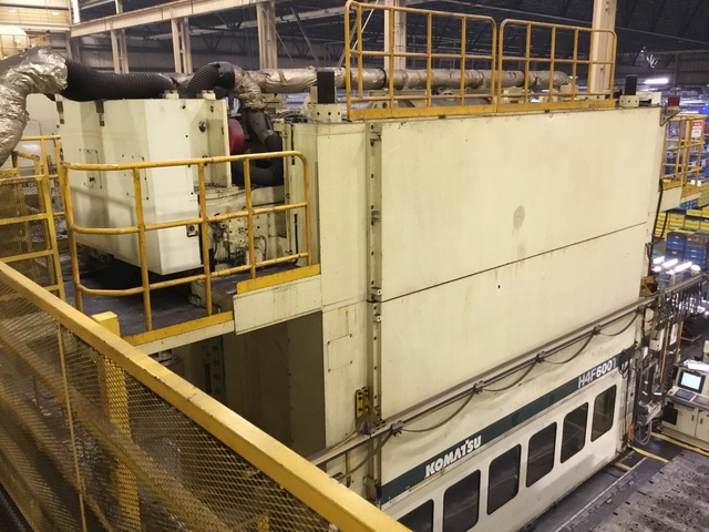 600 Ton, Komatsu #H4F600T, servo drive, transfer, 196" x 62.98" bed, 11.81" str., 14-37 IPM, 2002 - Image 1