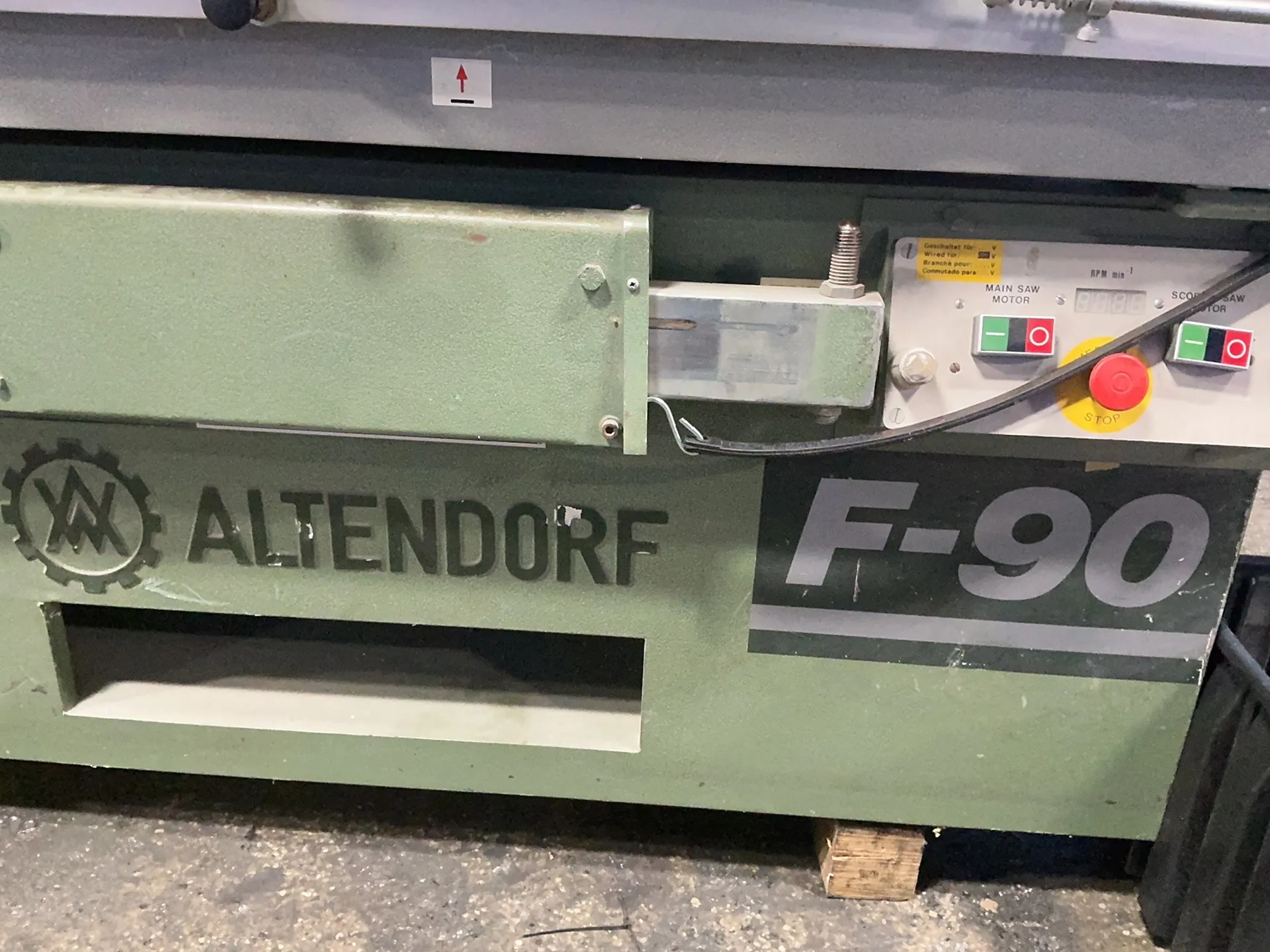 Altendorf #F-90, sliding table panel saw, 12" blade, 12" x 129" table - Image 6
