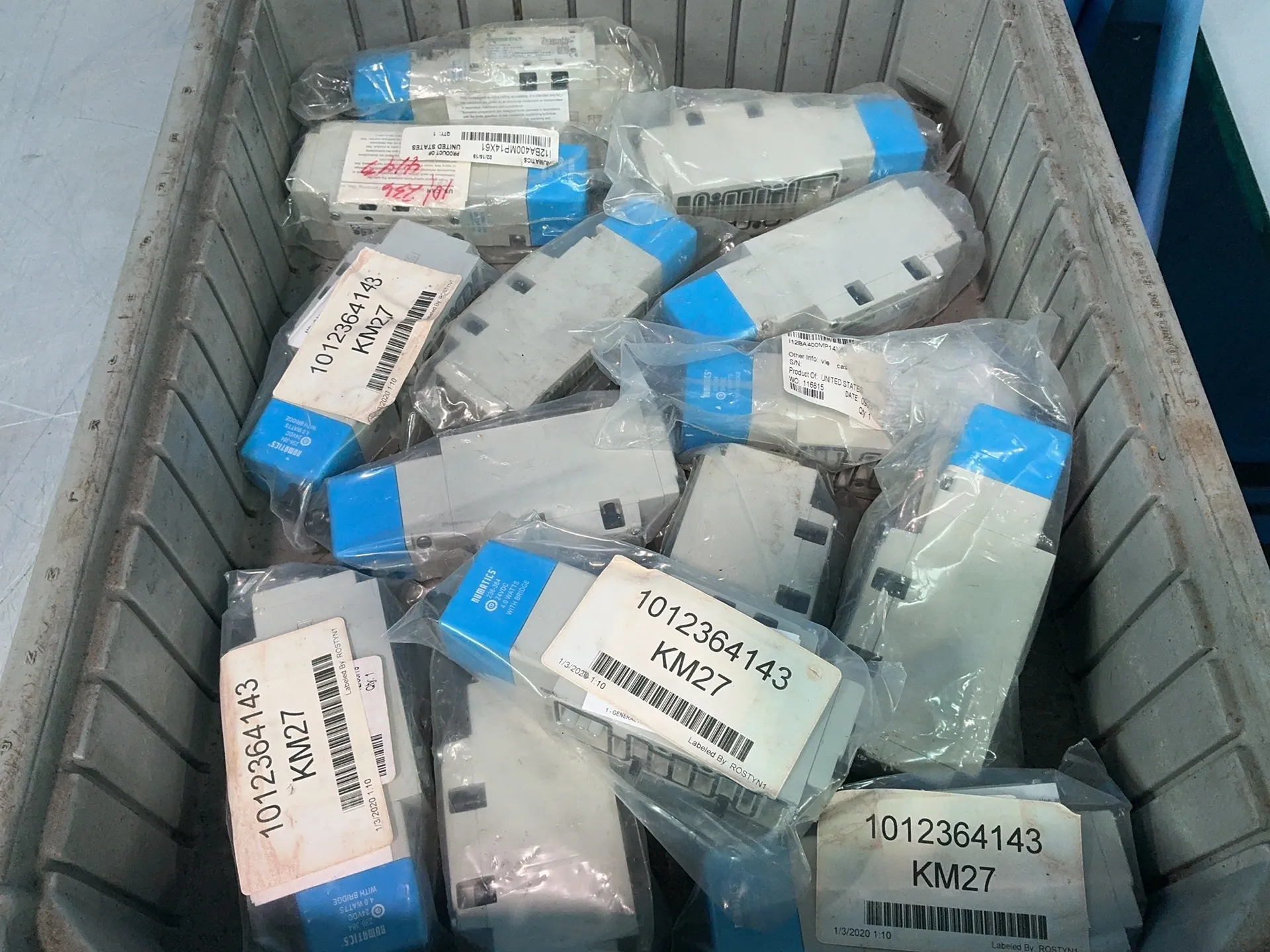 Numatics, pneumatic directional control solenoid valve, 150 PSI, LOT of 14 - Image 2