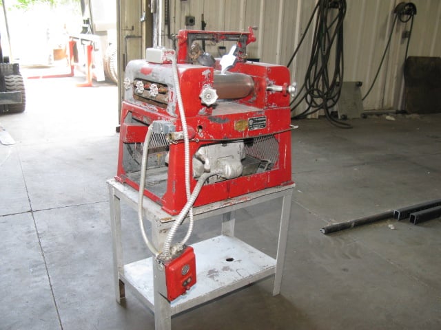 4" x 8" Troy Engine #R-2098, 3-roll horizontal, manifold w/individual shut-offs, chrome rolls, adjust rolls - Image 2