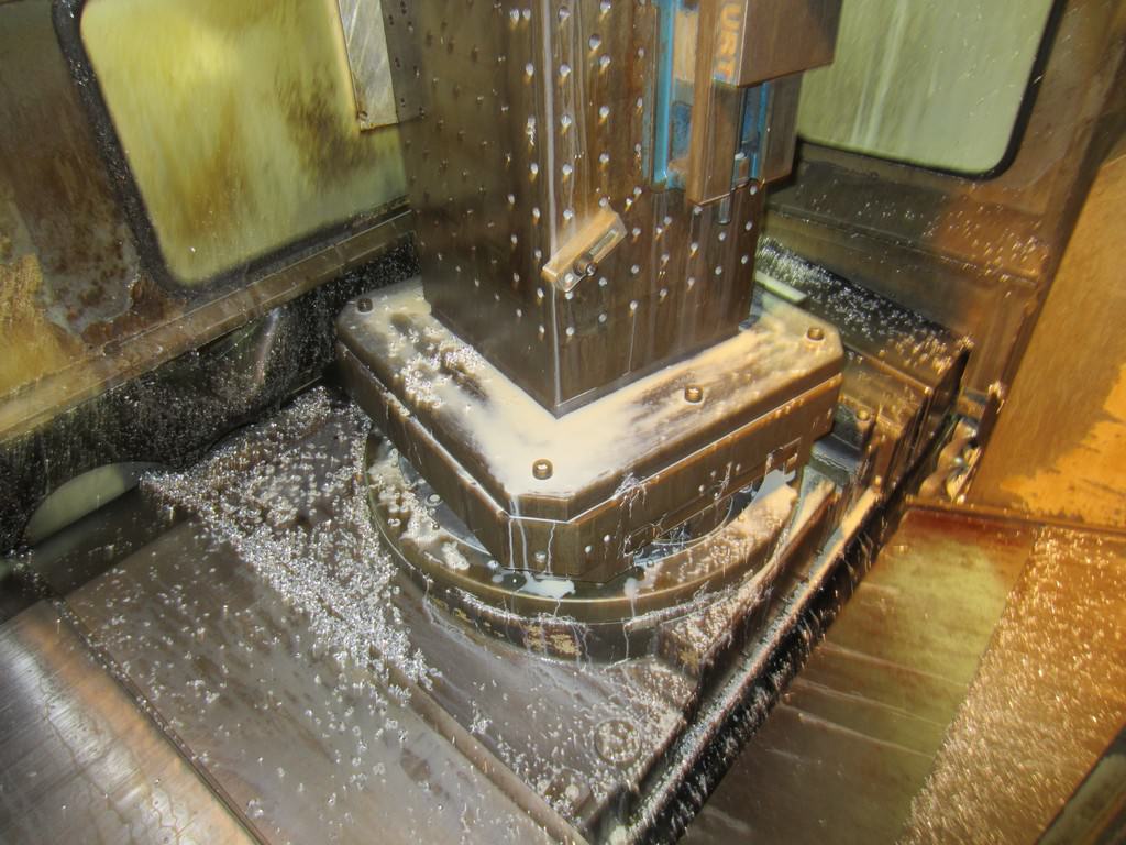 Mitsui-Seiki #HS-5A, 24.8" x 24.8"pallets,.001 deg,Fanuc 15M, 180 automatic tool changer,thru spindle - Image 9