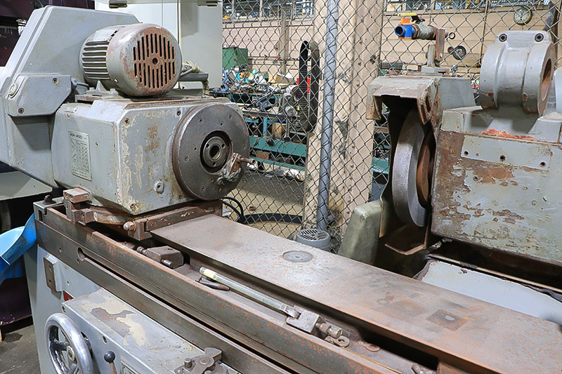 11.8" x 24" Shigiya #GUA-30.60, outside dimension grinder, automatic infeed, plunge, spkt timer, 1985, #154751 - Image 4