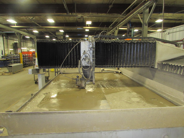 Flow #IFB-6012, waterjet cut system, 6' x12', 50HP, 60000psi, Flowmaster PC based CNC, 2006 - Image 4