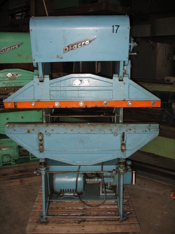 12 Ton, DiAcro #18-48, 4' overall, 30" between housing, 1.5" stroke, 7.75" height - Image 1