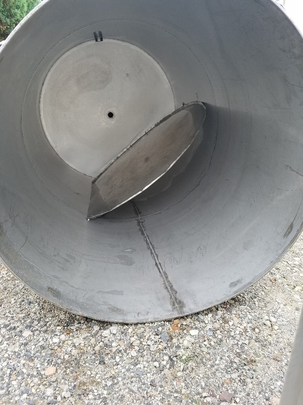 450 gallon Stainless Steel storage tank, 44" dia. x 72" straight side, 84" overall height, used - Image 2