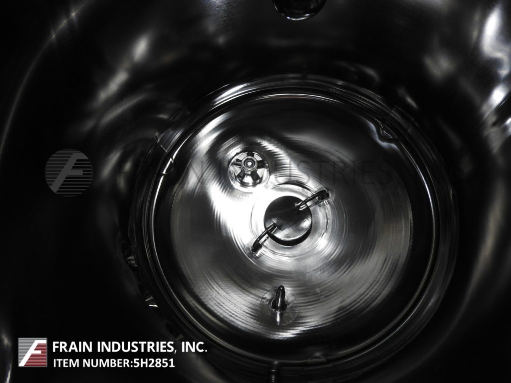 150 gallon Feldmeier #TK115, 316L Stainless Steel insulated internal vacuum tank, 36" dia. x 42" deep, 50 psi - Image 2