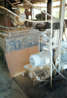 25' 9-3/4" x 72" Ram Engineering, pinions thru hydraulic drive, 20 HP, bucket elevator, 1987 - Image 4