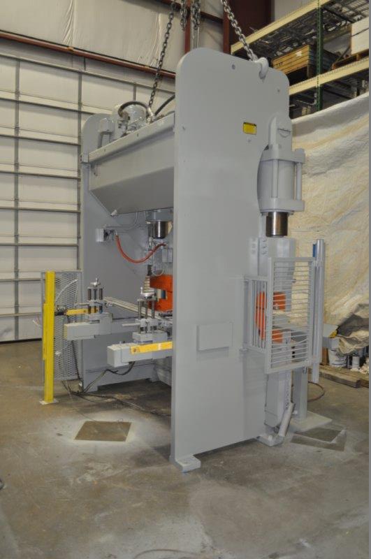 230 Ton, Cincinnati #230ASX6FT, hydraulic press brake, 8' overall, 78" between housing, 2-Axis CNC Back Gauge - Image 5