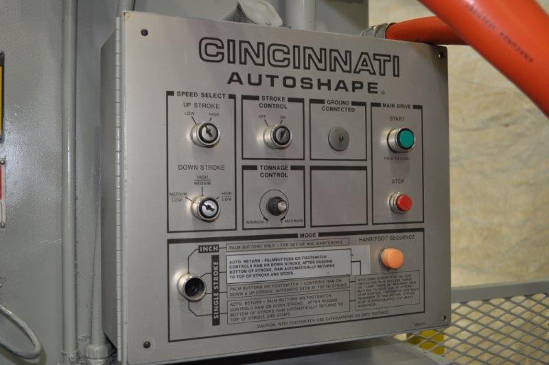 230 Ton, Cincinnati #230ASX6FT, hydraulic press brake, 8' overall, 78" between housing, 2-Axis CNC Back Gauge - Image 9