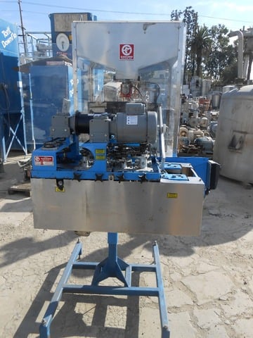 Eastern #CB104, bottle capper, vibratory feeder, 180 caps/min, max capacity size of 60mm, hopper - Image 4