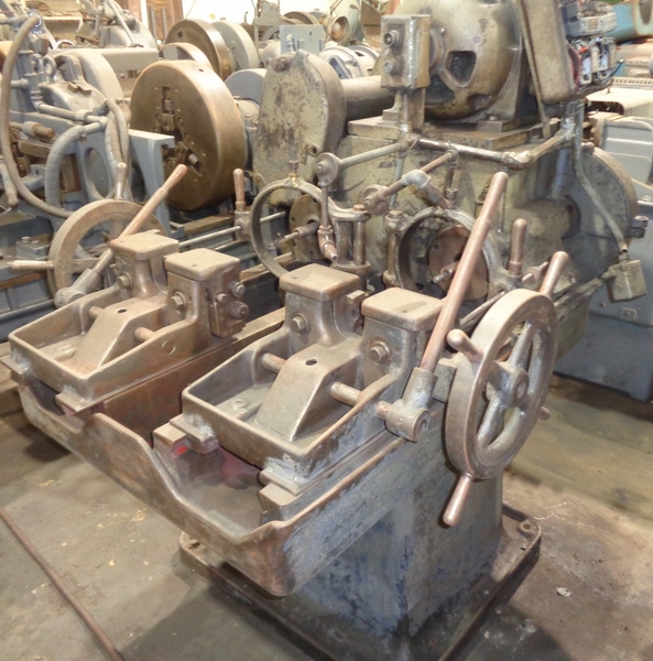 1/4" -7/8" Landis, double head pipe & nipple threading, 3 HP, reamer tube & rods - Image 5
