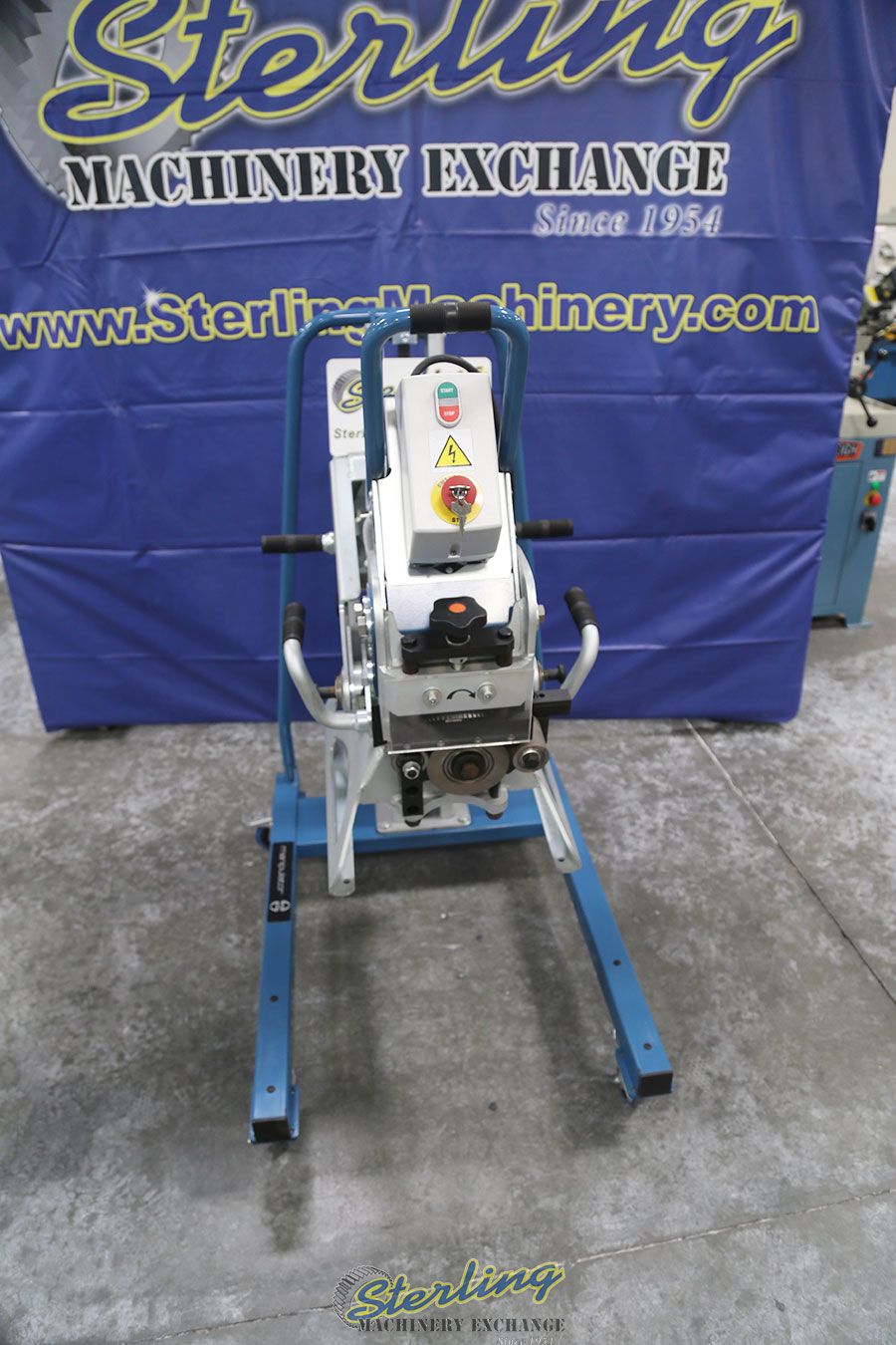 No. CM-15DS Baileigh, .59"W,automatic feed,horiz/verti positioning,.236"-1.57"thick, #A5581 - Image 5