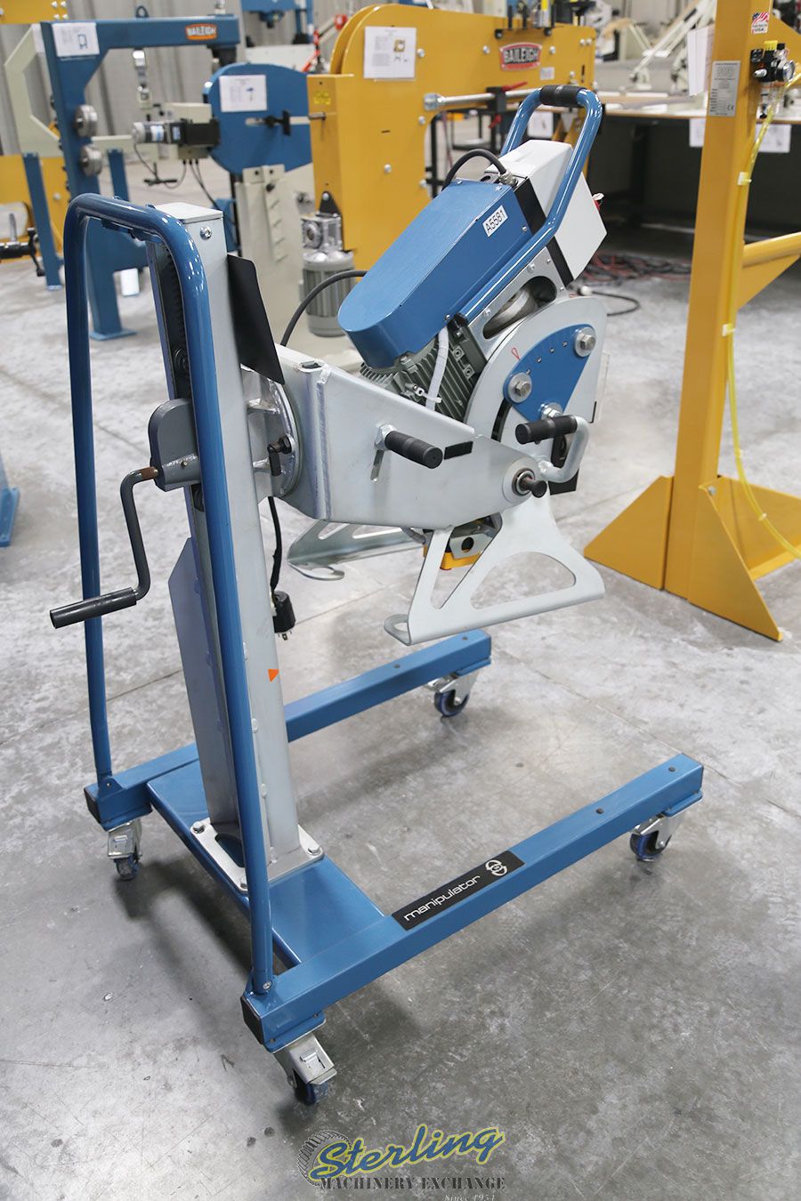 No. CM-15DS Baileigh, .59"W,automatic feed,horiz/verti positioning,.236"-1.57"thick, #A5581 - Image 9