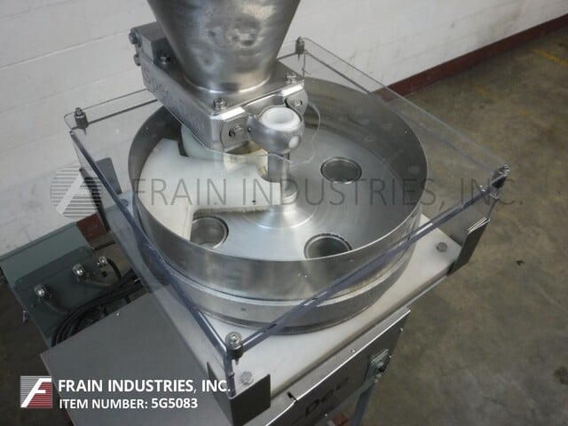 Spee Dee #CBE-4, 4 pocket volumetric filler, 6-48 indexes per minute, with 18" ID x 22" deep Stainless Steel - Image 2