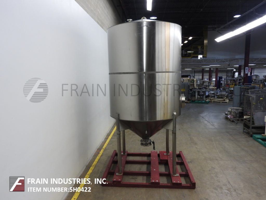 2200 gallon Cherry Burrell, 304 Stainless Steel, single wall tank, 80" diameter x 96" straight wall, dome - Image 3