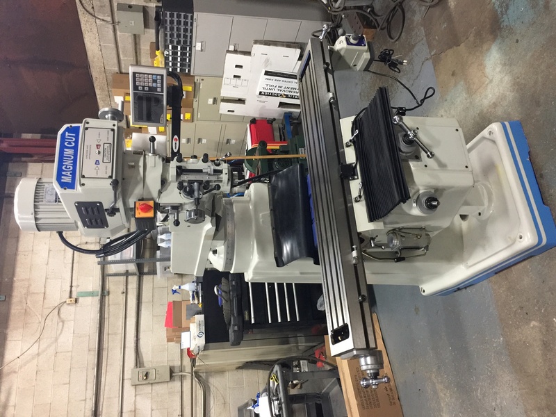 Magnum-Cut #3VS, vertical milling machine, 10" x54" table, 3 HP, one shot lube, new - Image 2