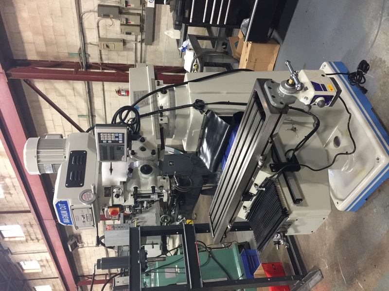 Magnum-Cut #3VS, vertical milling machine, 10" x54" table, 3 HP, one shot lube, new - Image 3