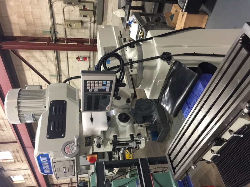 Magnum-Cut #3VS, vertical milling machine, 10" x54" table, 3 HP, one shot lube, new - Image 4