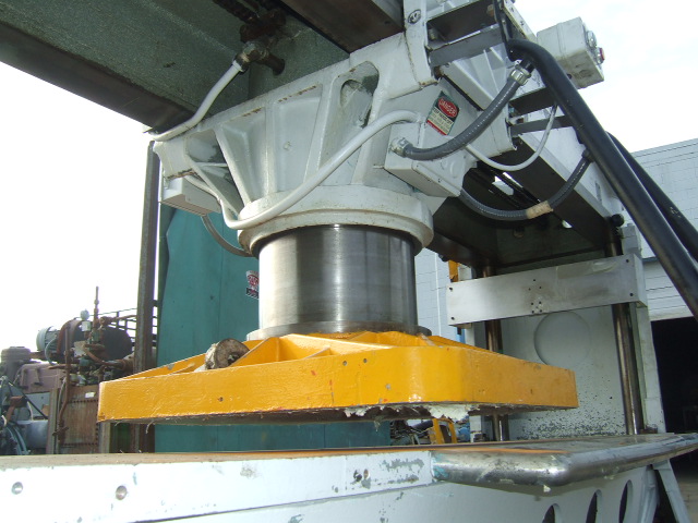 25 Ton, Schwabe #G, downacting die cutting press, 100" x34" bed, 6 stroke, 5 HP - Image 6
