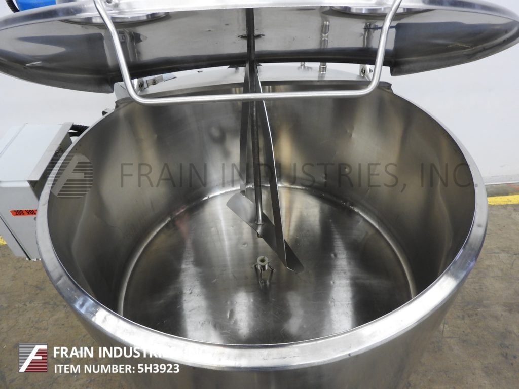 300 gallon Low pressure jacketed mix tank, 15 psi, 55" diameter x 30" straight wall, flip top cover, center - Image 2