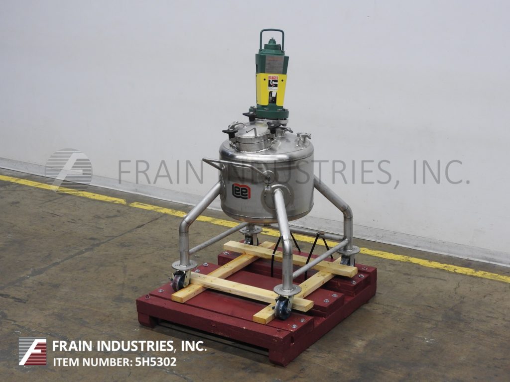 26.4 gallon Lee, 100 liter capacity, 316S/S, internal pressure reaction tank, 15 psi, 23" dia. x 18" deep - Image 1