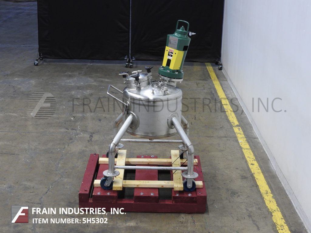 26.4 gallon Lee, 100 liter capacity, 316S/S, internal pressure reaction tank, 15 psi, 23" dia. x 18" deep - Image 3