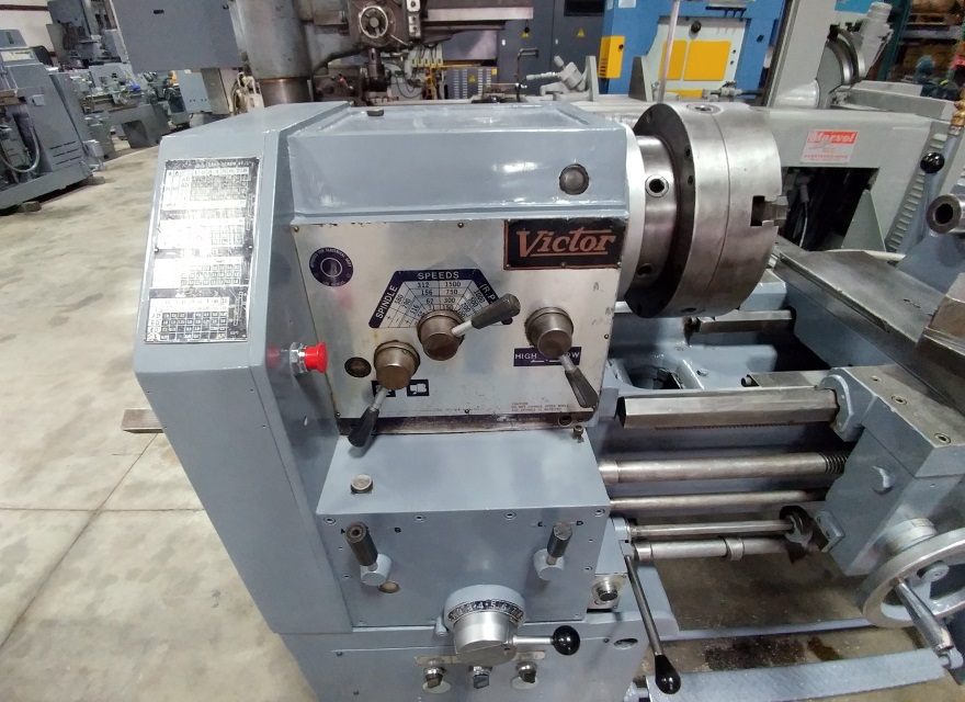20" x 80" Victor #20x80, engine lathe, 13" SOCS, 4-jaw 12" chuck, inch/metric threads, #5MT, 10 HP - Image 4