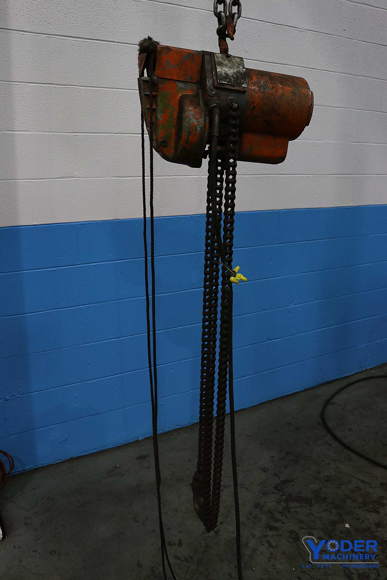 .5 Ton, Yale, single phase hoist, #63071 - Image 1