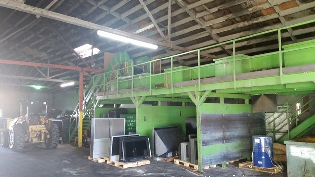 12 Person elevated sorting stations, 48", approx. 8 years old, used - Image 1