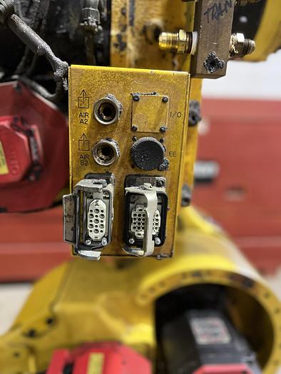 Fanuc, R-2000iA/165CF, 6-Axis CNC robot, RJ3iB controller, 165 max kg, 2002, #103829 - Image 9
