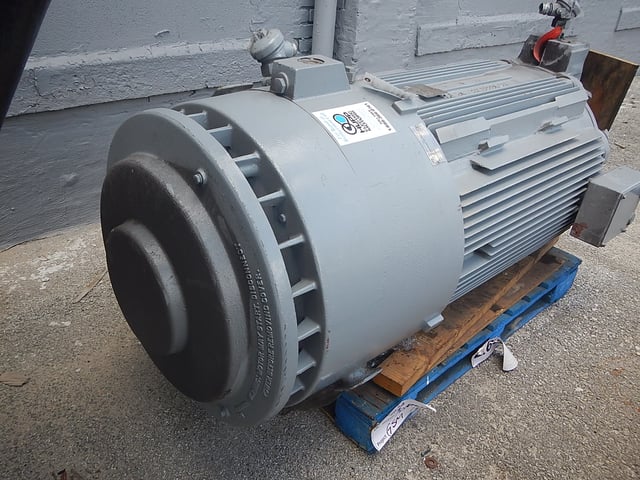 300 HP 1800 RPM General Electric, Frame L509VPZ20, TEFC BB, 2400 Volts - Image 2