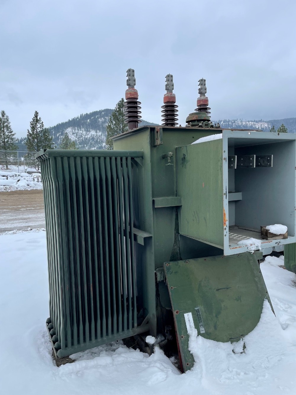 2000 KVA 25000 Delta Primary, 480 Delta Secondary, Substation, (2) 2.5% A+BN taps, 5.82% imp - Image 3