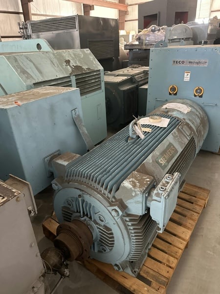 350 HP 1200 RPM Siemens, Frame 5011S, TEFC, Ball, rebuilt, 460 Volts - Image 1