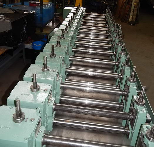 16 Stand, Ardcor rollformer, 2" spdl, 20" roll space, 10" horiz centers, 3-3/4"-5-5/8" vert, 20 HP - Image 3
