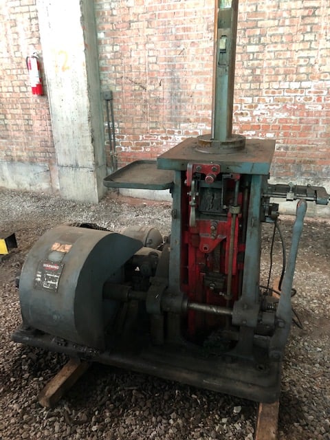 2" x 24" Mitts & Merrill #3A, mechanical keyseater, tooling, rebuilt, - Image 1
