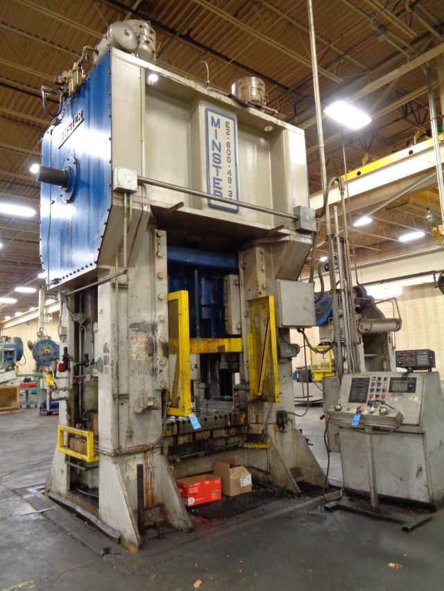 600 Ton, Minster #E2-600-48-36, straight side double crank press, 10" stroke, 26" Shut Height, 6" powered ram - Image 8