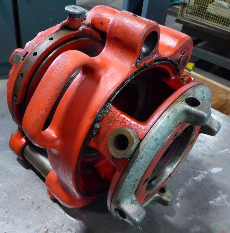 2.5" - 4" Ridgid #141, geared pipe threader, one set of dies, jam-proof for reliable power, drive pinion - Image 6