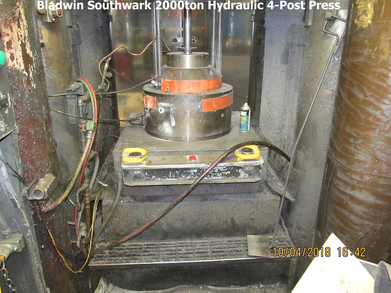 2000 Ton, Baldwin hydraulic forge 4-post press, 60" stroke, 120" daylight, 52" x50" bed - Image 3