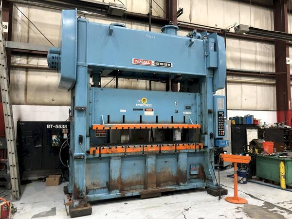 200 Ton, Niagara #SC2-200-120-42, 8" stroke, 26" Shut Height, 10" adj, 120" x42" bed, air clutch, 20-40 SPM - Image 10