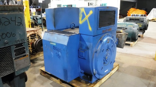 700 HP 3600 RPM Siemens, Frame 588Z, Drip-Proof Ball Bearing, 2300 Volts - Image 4