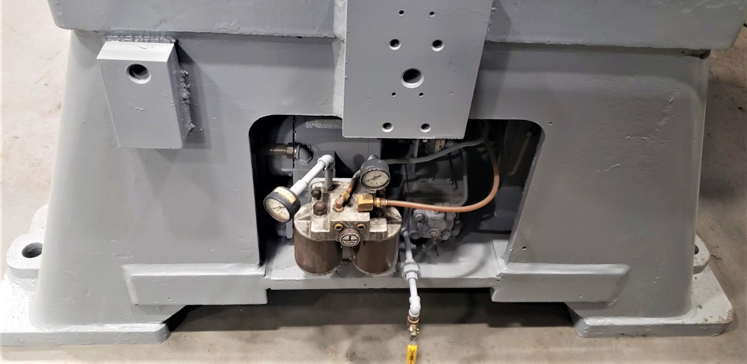 300 Ton, Minster #E2, 8" stroke, 39" Shut Height, 72" x36" bed, 30-60 SPM VS, under power, price cut (2 - Image 6