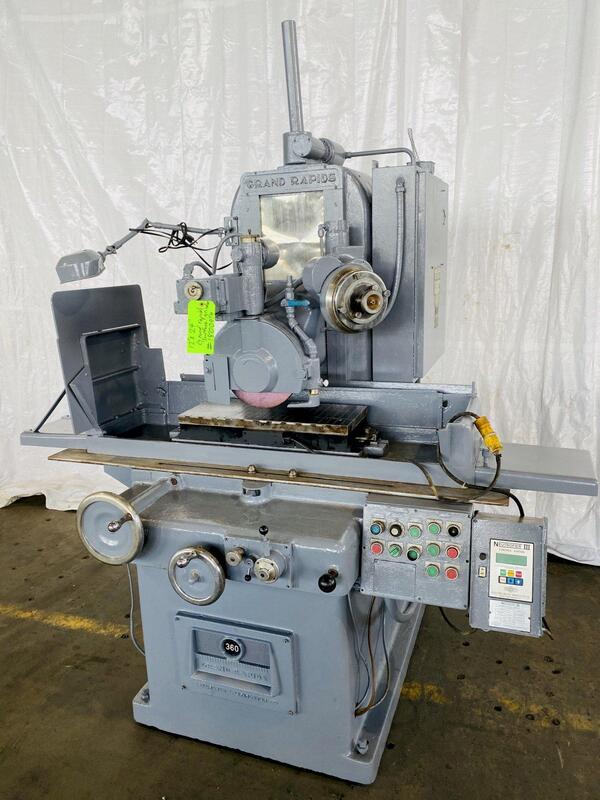 10" x 24" Gallmeyer & Livingston #360, hydraulic horizonal grinder, incremental downfeed, over the wheel - Image 3