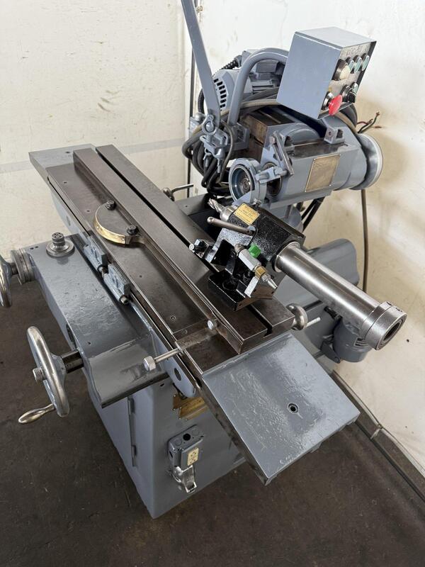 Toolmex #NUA25M, tool & cutter grinder, 36" x 5.25" table, 9.8" swing, 1.5 HP, (2) matched centers / - Image 4