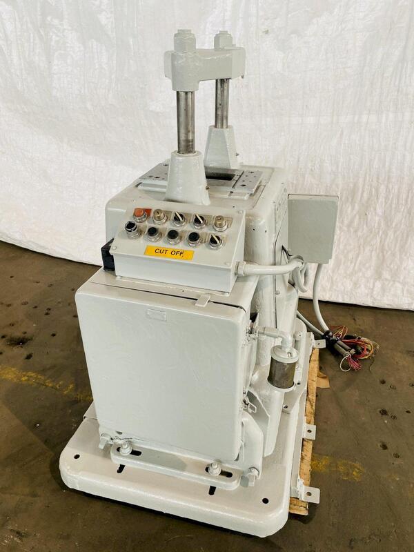 18 Ton, Tishken #CO-6-HWA, 2-post cut-off press, 2 stroke, 2" post diameter, 12" between posts, 5" cut width - Image 3