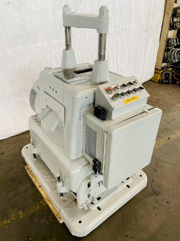 18 Ton, Tishken #CO-6-HWA, 2-post cut-off press, 2 stroke, 2" post diameter, 12" between posts, 5" cut width - Image 4