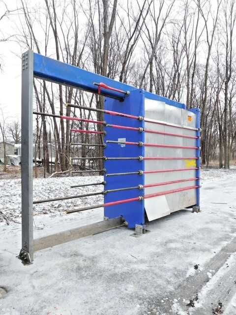 20300 sq.ft., Alfa-Laval, AQ14-LFG, plate & frame heat exchanger, 150 psi, alloy 304 Stainless Steel plates - Image 1